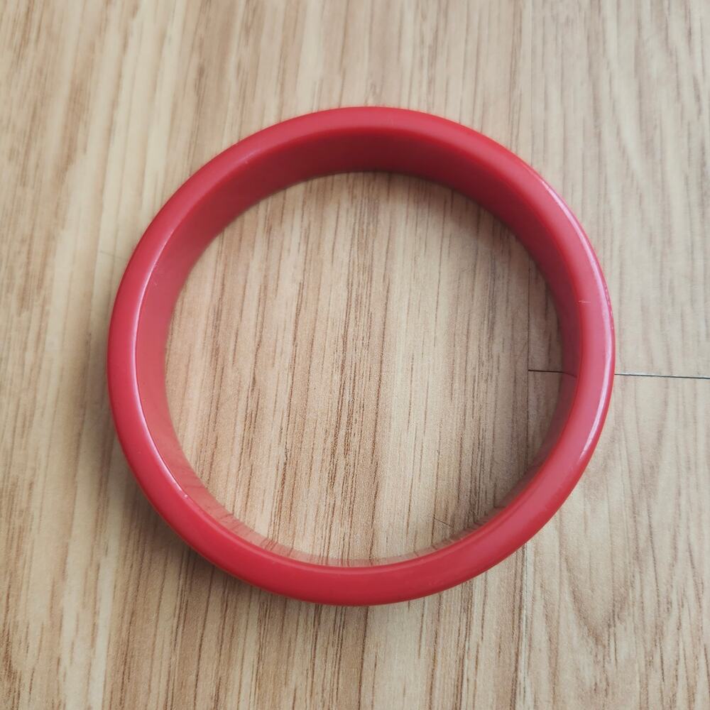 Chunky Red Plastic Bangle Bracelet 0.5"‎ Wide 6.6mm Thick Glossy Statement Stack